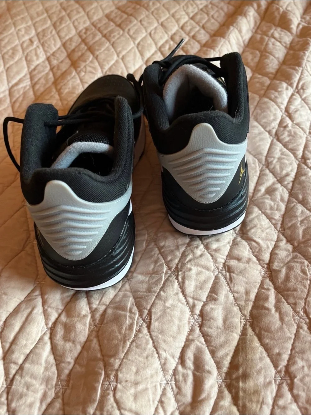 Jordan max aura